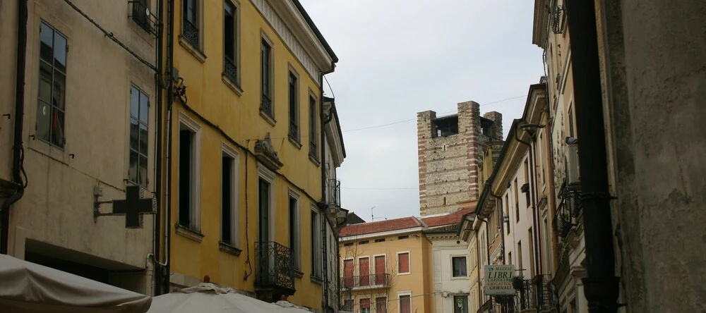 Alloggio Turistico Via Garibaldi, 洛尼戈 — 照片 1