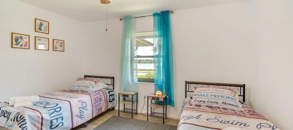Family-friendly Home on Lake Tulane: Great Views!, 埃文帕克 — 照片 1
