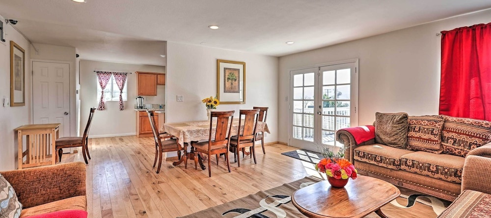 Mtn-View Home < 1 Mi To Lake Elsinore!, Лейк-Эльсинор — фото 1