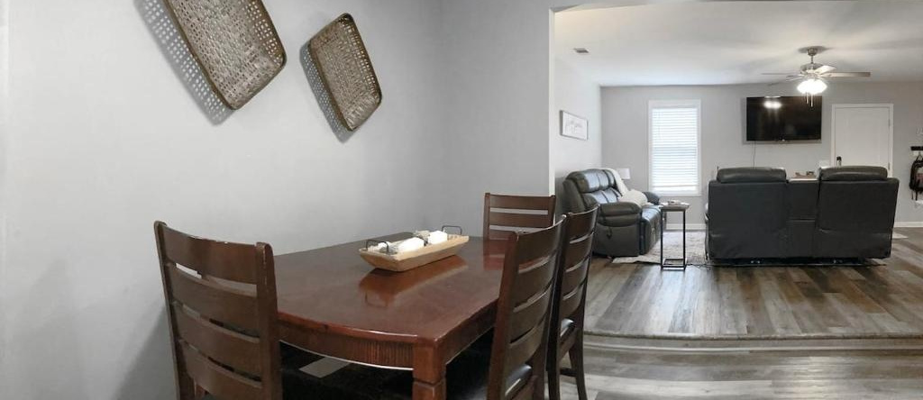 The Cottage House - Family Friendly Close to GSU, 斯泰茨伯勒 — 照片 1
