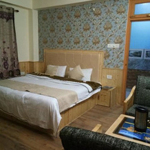 Pine Wood Inn Tosh, 托什 — 照片 2