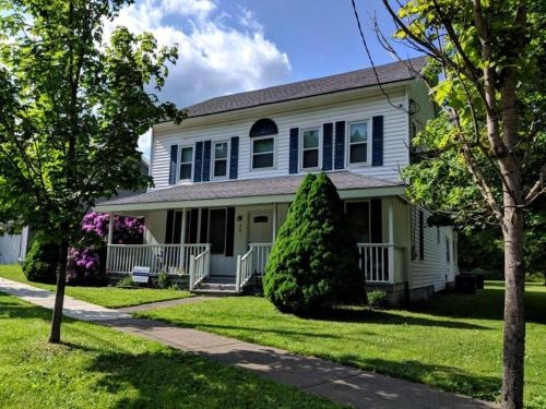 33 West Washington Street, Ellicottville — photo 1
