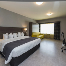 Hôtel & Suites Le Dauphin Drummondville, Drummondville — photo 4