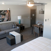 Spring Lake Townhomes and Suites, Mason City — photo 2