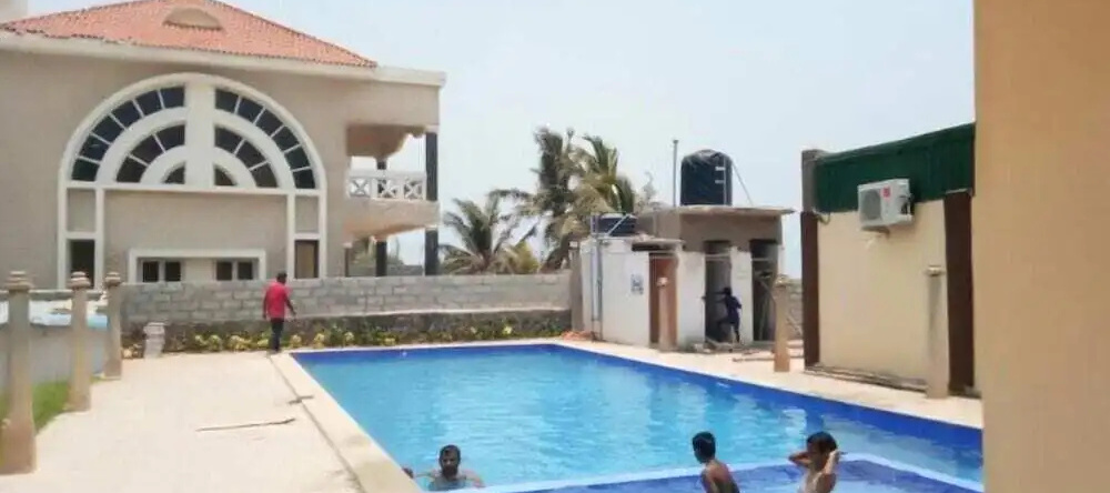 The Grand Oceana Beach Resort, Sendurai — photo 1