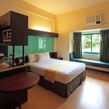 Microtel Inn & Suites Cabanatuan, Кабанатуан — фото 2