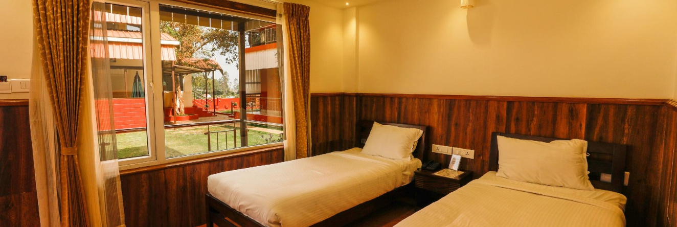 Hotel Lakshmi Holiday Inn, 科塔吉里 — 照片 1