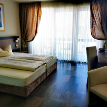 Hochwälder Wohlfühlhotel, 滨湖洛施海姆 — 照片 2