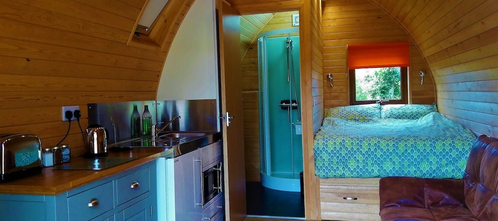 Cedarwood Holidays, Coverack — photo 1