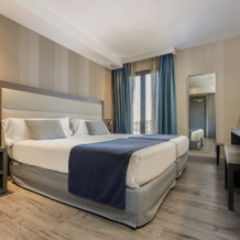 Hotel Reina Cristina, Teruel — photo 2
