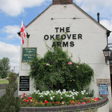 The Okeover Arms, 阿什伯恩 — 照片 2