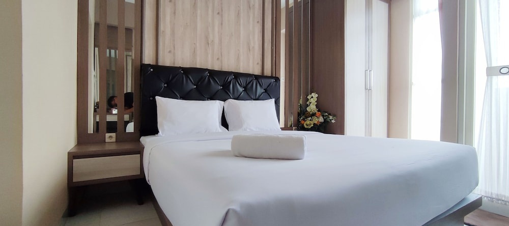 Comfortable And Modern 1Br Without Living Room At Amartha View Apartment, 三宝垄 — 照片 1