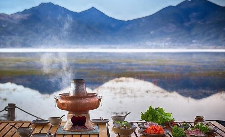 Lijiang Scenery Retreats Lake Front Villa Resort, 丽江 — 照片 1