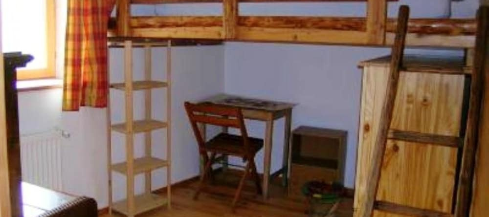 Property With 4 Bedrooms in Le Monêtier-les-bains, With Wonderful Mountain View, Furnished Garden and Wifi - 2 km From the Slopes, 莫内捷莱班 — 照片 1