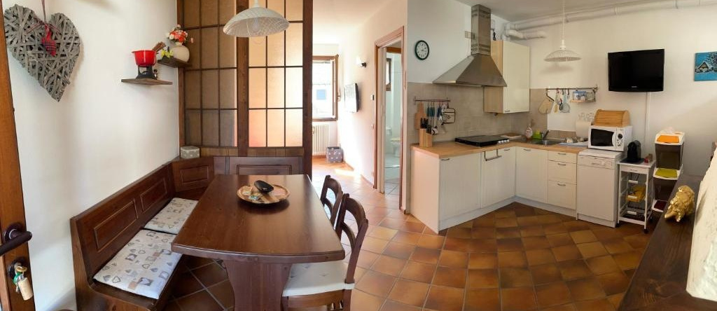 Appartamento con camino nel centro di S.M.Maggiore, 圣玛丽亚-马焦雷 — 照片 1