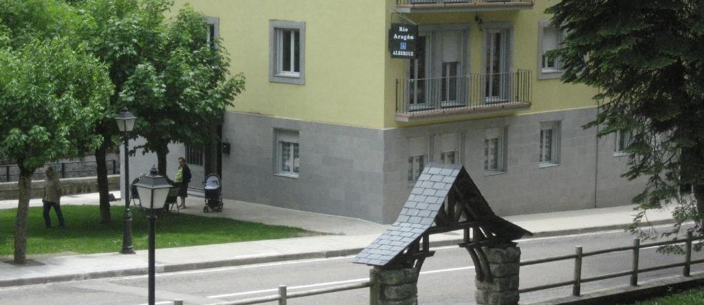 Albergue Río Aragón - Hostel, 坎弗兰克 — 照片 1